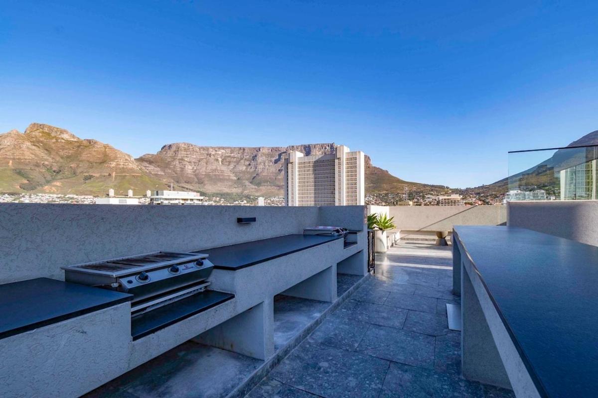 Apartment Stylish In The Tokyo Rooftop Pool & Braai Cape Town